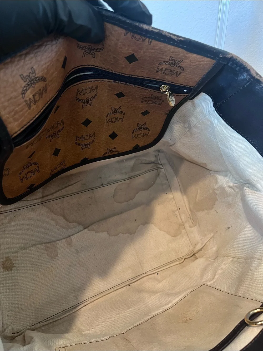 MCM VISETOS HAND BAG